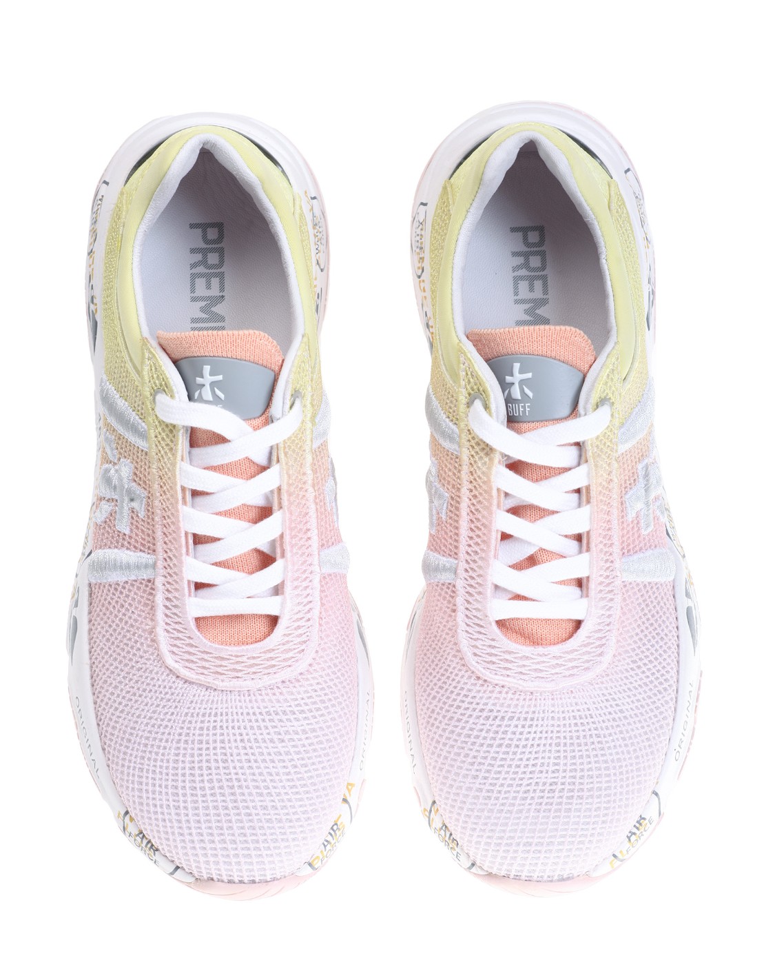 shop PREMIATA Saldi Scarpa: Premiata sneakers Buff realizzate in embroidery tridimensionale in poliestere su base nylon.
Suola in Eva vulcanizzata.
Altezza suola 2,5cm.
Brand logo.
Composizione: 15% LY 5% NY 80% PL.
Composizione fodera: 100% GOAT LEATHER.
Composizione suola: 100% RUBBER
Fabbricate in Vietnam.. BUFF-6204 number 2067642